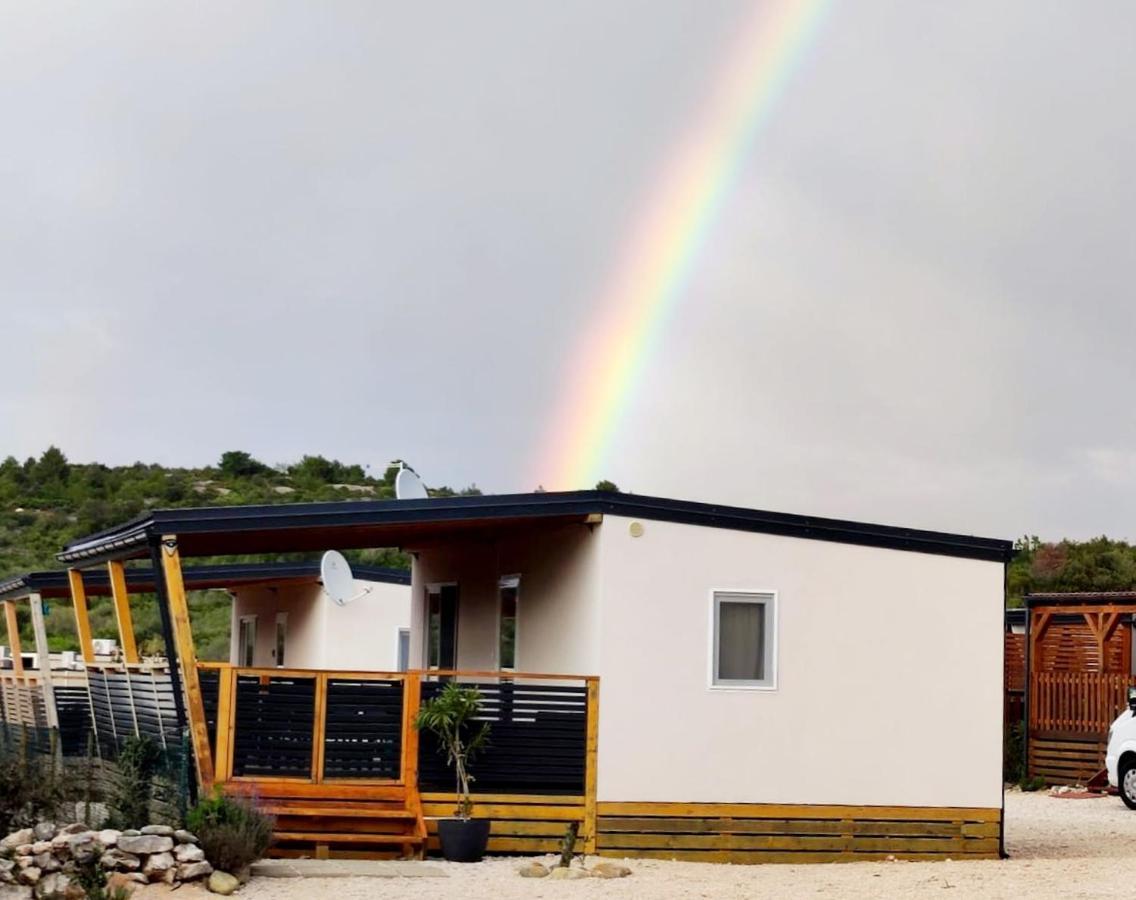 Mobile Home Laura Tisno Eksteriør billede