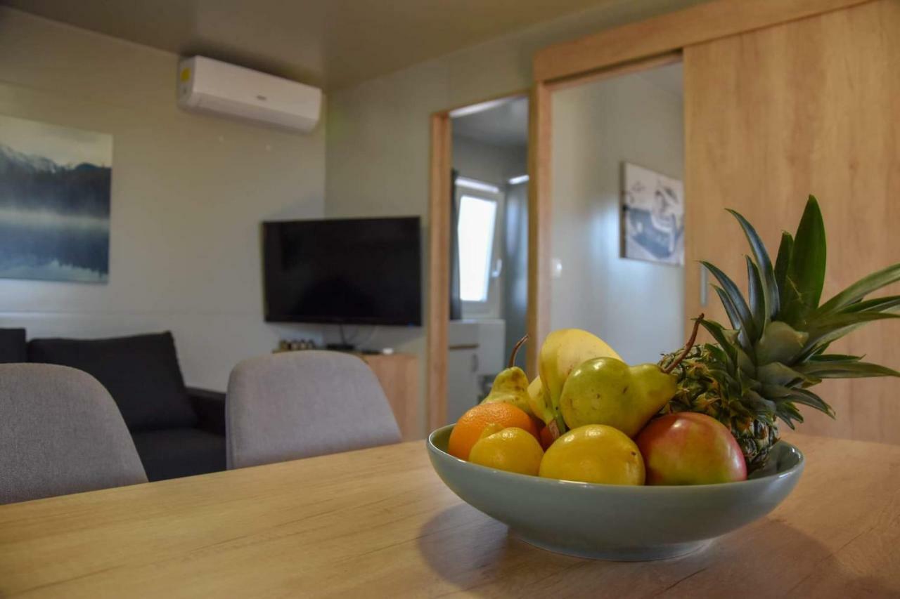 Mobile Home Laura Tisno Eksteriør billede