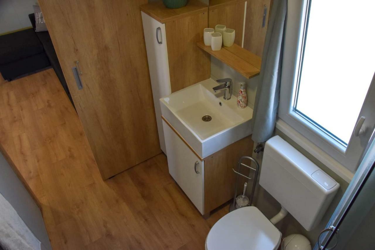 Mobile Home Laura Tisno Eksteriør billede